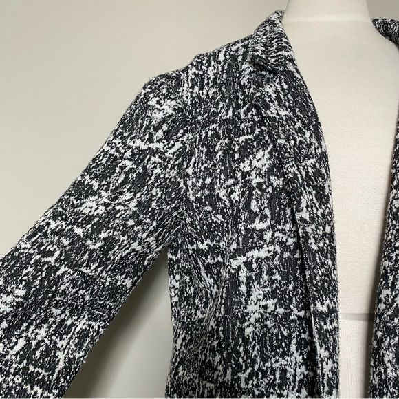 Loft Outlet Black and White Abstract Long Topper Jacket, Medium - Picture 7 of 14